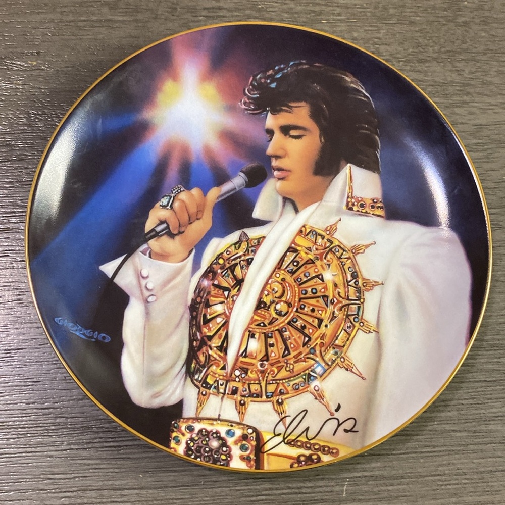 Remembering Elvis vintage decor plate by Nate Giorgio